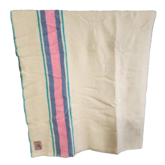 Vintage RARE Condon's 100% Pure Wool Blankets, Prince Edward Island - Picture 5 of 11